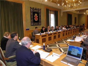 IU considera bochornoso el último pleno extraordinario en el Ayuntamiento 