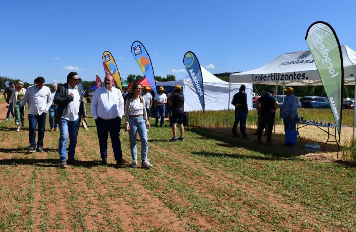 Jornada en Albaladejito reúne a 800 personas y destaca la investigación forestal y agrícola en la región