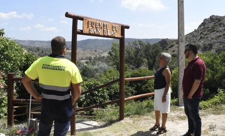 Fernández conoce los trabajos del Plan de Empleo Rural del Gobierno de España en Enguídanos