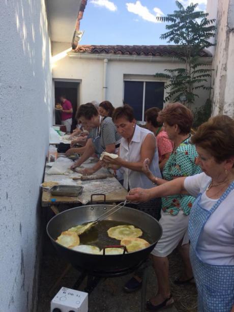 Carrascosa del Campo se prepara para el XVII Mercadillo Solidario