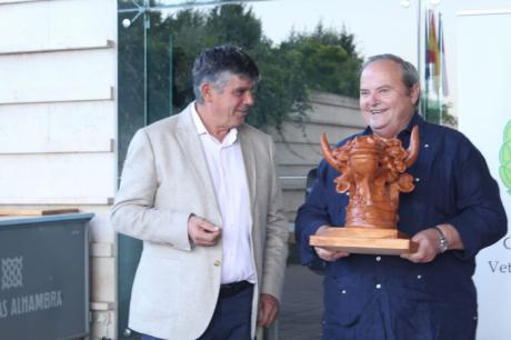 El Colegio de Veterinarios de Cuenca premia al Mejor Toro de la Feria San Julián 2023