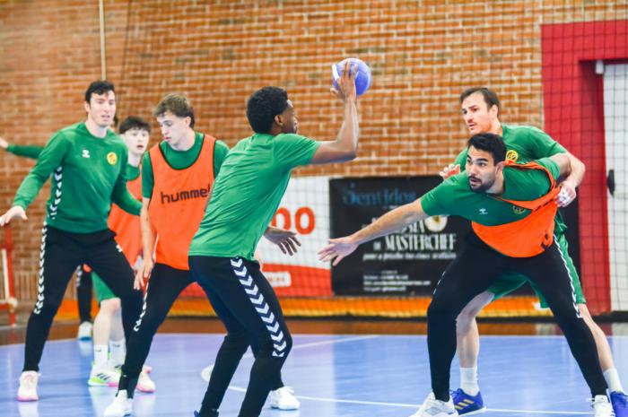 El BM Cuenca comienza la segunda vuelta visitando al Bada Huesca