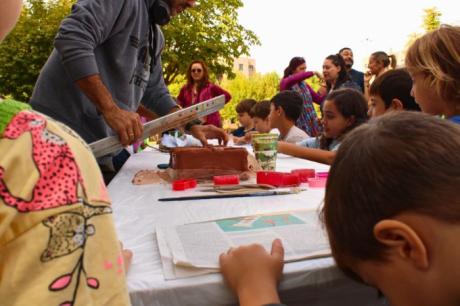 El Festival de Otoño culmina su primer fin de semana con una jornada mágica dedicada a los más pequeños en el barrio de las Cañadillas