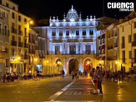 La Guardia Civil traslada a la Plaza Mayor de Cuenca el desfile del 12 de octubre