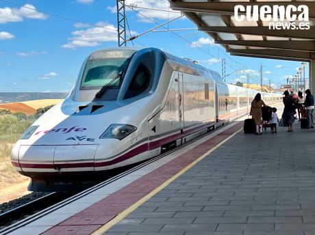 Renfe pone en servicio dos trenes AVE diarios para viajar entre Málaga, Albacete y Cuenca