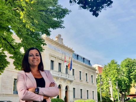 La vicepresidenta primera, Nuria Illana, presenta su dimisión por motivos personales