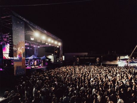 Isabel Aaiún y Ojete Calor destacan en el IKA Festival de Iniesta