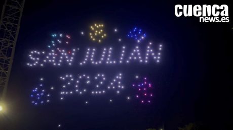 El cielo de Cuenca se ilumina con más de 220 drones para despedir las Ferias y Fiestas de San Julián