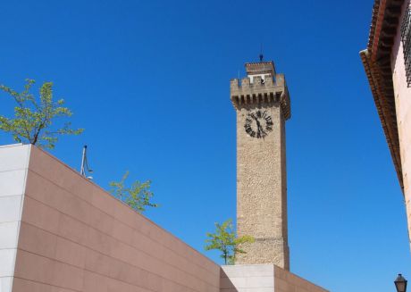 Cuenca se tiñe de azul en el Día Internacional de las Personas Sordas