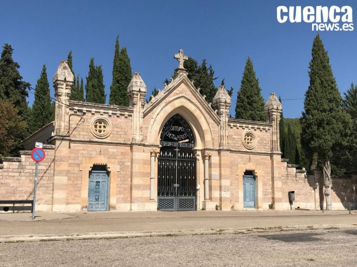 Los servicios de autobús al cementerio se refuerzan de cara a la celebración de Todos los Santos