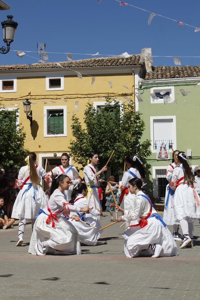 Romería y danzas tradicionales marcan el cierre de las fiestas patronales en Albendea