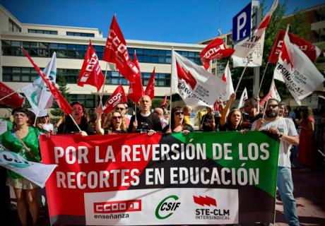 Educación cifra en un 1,44 % el seguimiento de la huelga de docentes en Cuenca