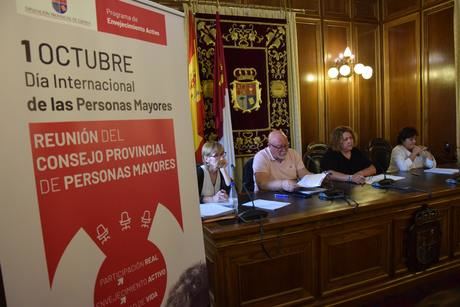 El Consejo Provincial de Personas Mayores aprueba incluir en el programa de envejecimiento activo los ‘Viajes culturales’