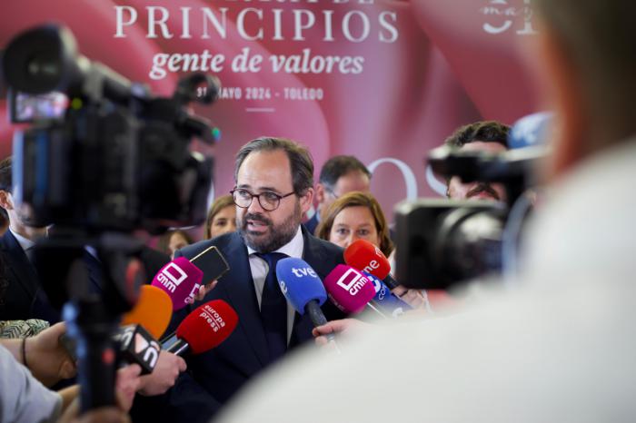 Núñez afirma que el PSOE de Page ha cometido “la mayor traición a la región” en la historia democrática tras votar sí a la Ley de Amnistía