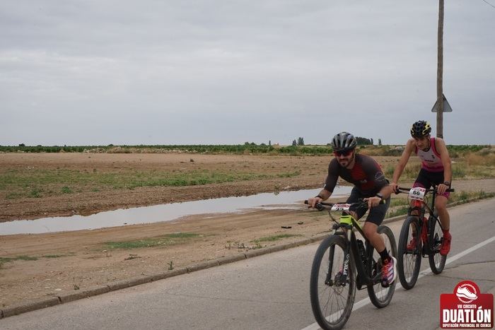 Juan Diego Haro Martínez y Noelia Sepúlveda Castillos se proclamaron vencedores de la V Duatlón Villa de Las Mesas