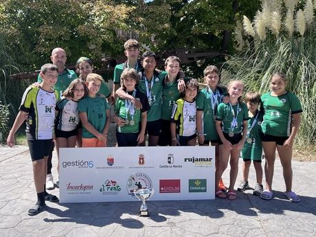 Los K1 del Club Piragüismo Cuenca se imponen en la carrera de relevos de las XXVI Fiestas del Motín