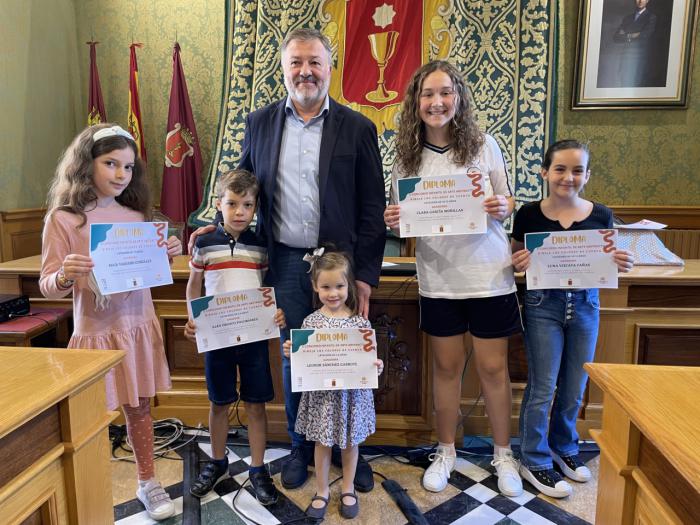 Cerca de mil escolares participan en la décima edición del concurso de dibujo “Los Colores de Cuenca”