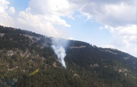 Incendio forestal en Tragacete moviliza a 42 personas y 9 medios aéreos y terrestre