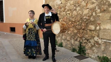 La música inunda el Casco Antiguo en una jornada dominical de conciertos