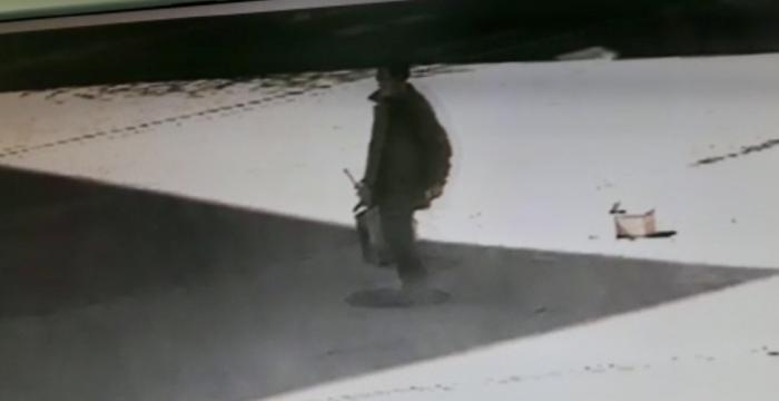 Identificado un hombre que portaba una arma simulada en pleno centro