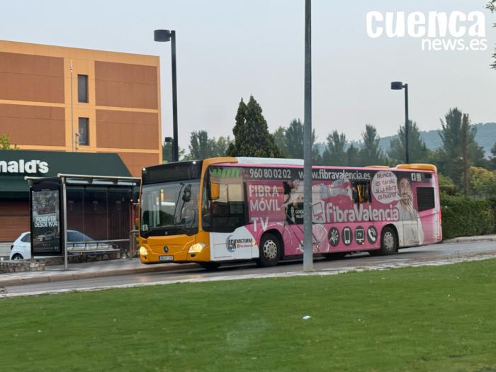 Pablo García critica la dejadez del equipo de gobierno en materia de transporte urbano y vivienda