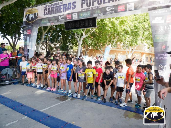 Andrés Felipe Sarta y Mª Ángeles Magán se coronan en la calurosa XL Carrera Popular Villa de Iniesta