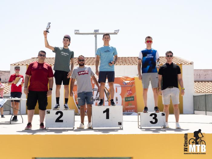 Xavi Calaf y Alba López, campeones en el memorial Jesús Velencoso del Circuito de MTB Diputación de Cuenca en Ledaña