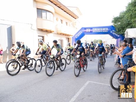 Xavi Calaf y Alba López, campeones en el memorial Jesús Velencoso del Circuito de MTB Diputación de Cuenca en Ledaña