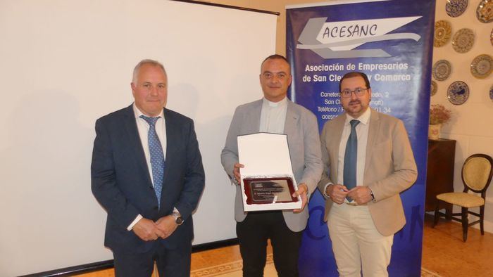 ACESANC premia a Teresa Poves Agustín Ángel García por su trayectoria empresarial