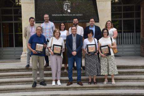 La Diputación rinde homenaje a los diez trabajadores que se jubilaron en 2023 en el día del Sagrado Corazón