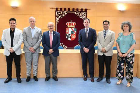 La Universidad Católica de Santiago de Guayaquil de Ecuador se interesa por el programa de mayores de la UCLM