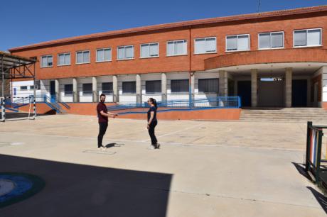 Diputación mejorará con 640.000 euros las instalaciones deportivas de 55 colegios de pueblos pequeños