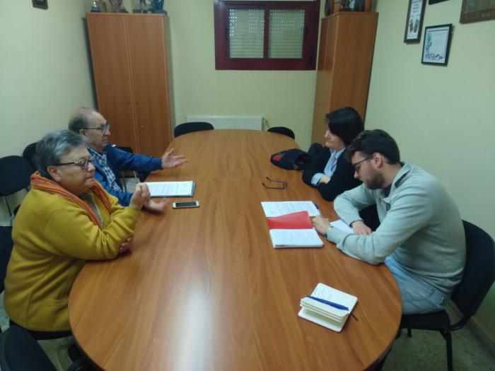 El candidato a la Alcaldía de Cuenca por IU mantuvo el martes un encuentro con la AAVV de la Fuente del Oro