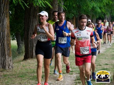 Brillante carrera para maría Jesús Algarra y Marcos Hortelano que se imponen en la laguna de Uña