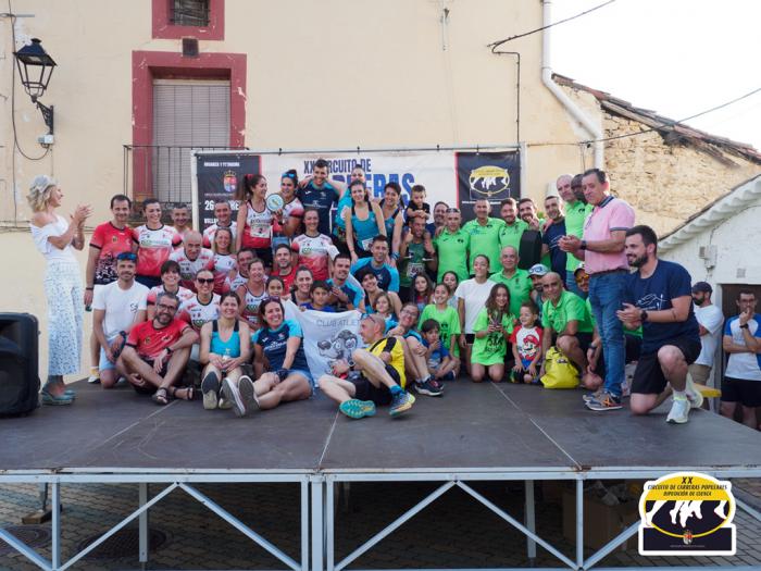 Brillante carrera para maría Jesús Algarra y Marcos Hortelano que se imponen en la laguna de Uña