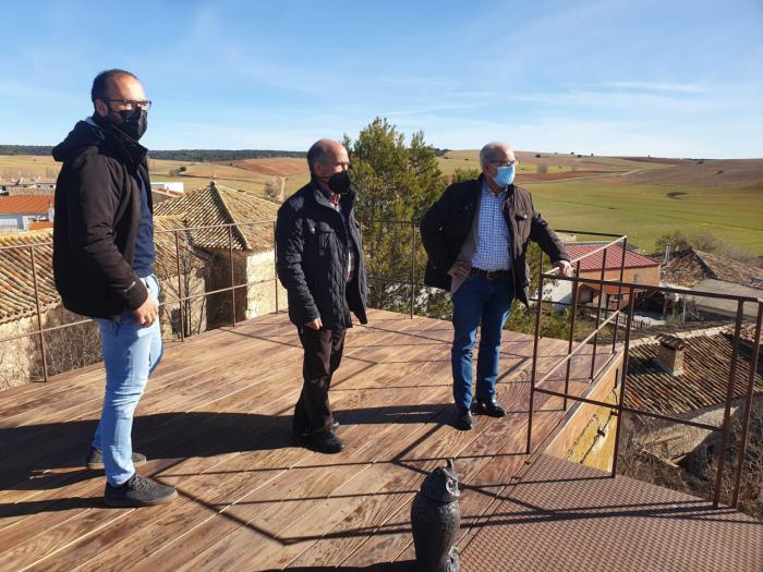 La Diputación invierte 10.000 euros la construcción de una escalera para acceder a la Torre de Chumillas