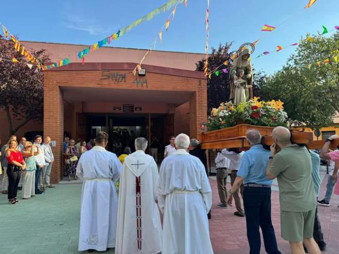 Exitosas fiestas en honor a Santa Ana en el barrio de Casablanca