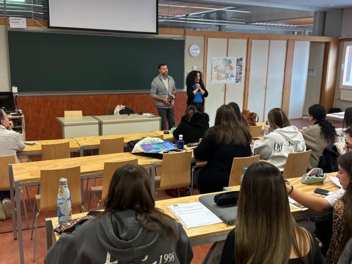 PRODESE acerca a estudiantes de Trabajo Social al trabajo de los Grupos de Desarrollo Rural