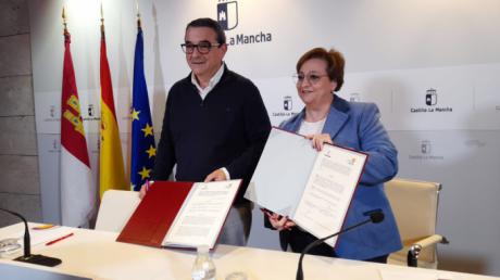 La Mesa del Tercer Sector firma un convenio con Bienestar Social para la consolidación del diálogo civil en la región