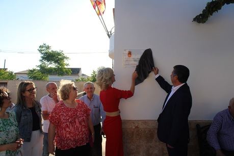 Castillo de Garcimuñoz estrena la remodelación de la Plaza del Pósito
