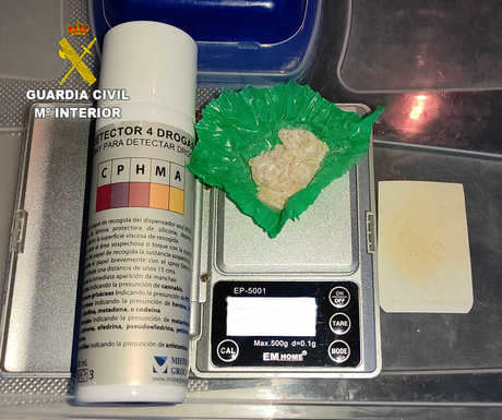 Detenido un joven de 21 años por tráfico de drogas tras el hallazgo de MDMA en una furgoneta