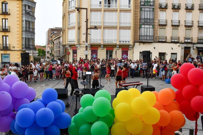 Castilla-La Mancha reitera su compromiso con el avance y desarrollo de los derechos y la visibilidad de las personas LGTBI