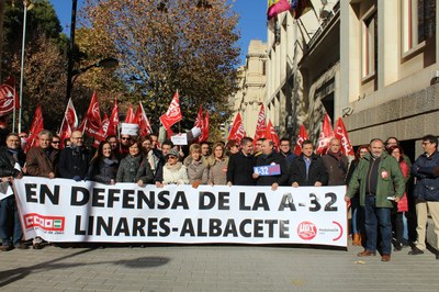 Manuel Serrano durante su participación en la concentración en defensa de la Autovía Albacete-Linares