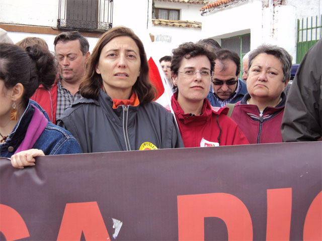 Izquierda Unida recorre la II marcha contra el cementerio nuclear en Villar de Cañas