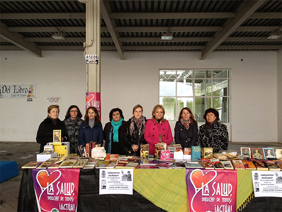 La Biblioteca Municipal colabora con Manos Unidas en la Feria del Libro de Tarancón