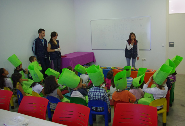 Los más pequeños aprenden a merendar de forma saludable en los talleres infantiles de la Feria de los Sabores 