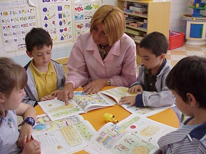 Piden auxiliares en Cuenca para niños con necesidades educativas especiales