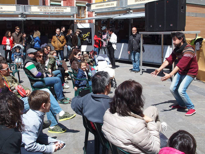 La Plaza Mayor ha sido un escenario constante de diversión y entretenimiento cultural durante toda la jornada del domingo