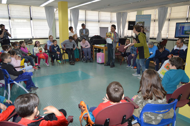 Godoy destaca el éxito del programa cultural 'Biblioteca Solidaria' que cuenta con la colaboración de más de 200 voluntarios