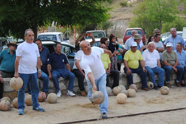 Uña acogió la cuarta prueba del Circuito de Bolos en la Serranía